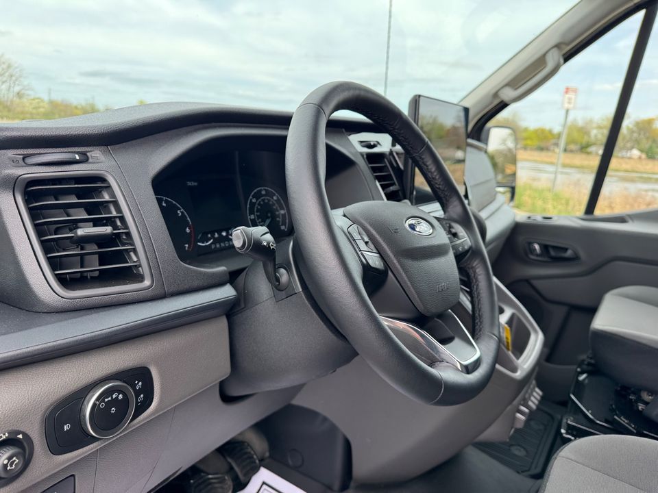 2023 Ford Transit Trail