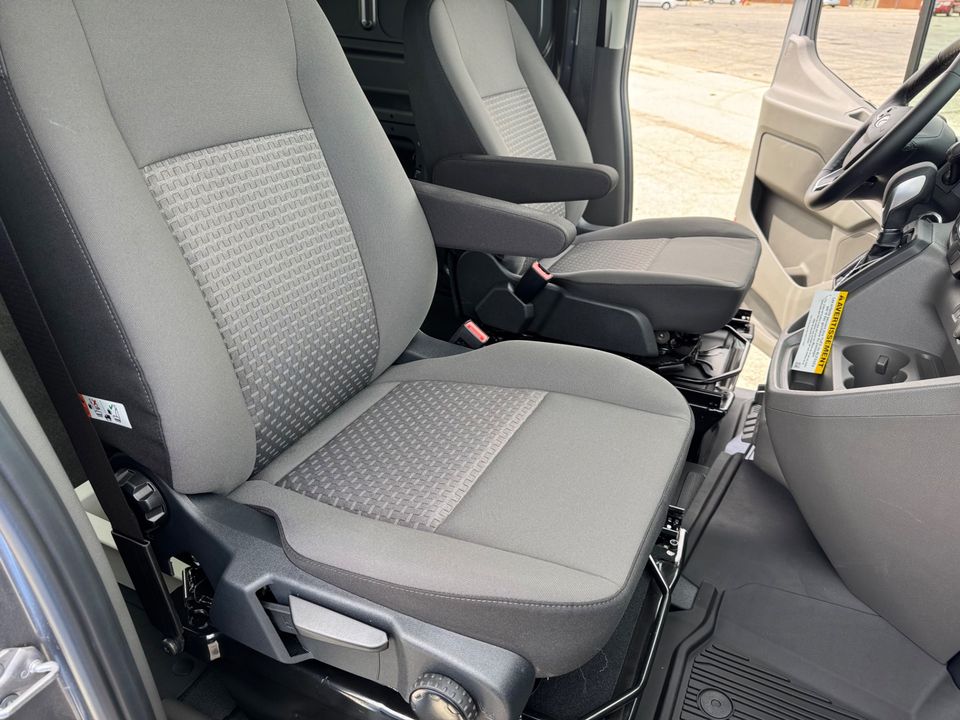 2023 Ford Transit Trail