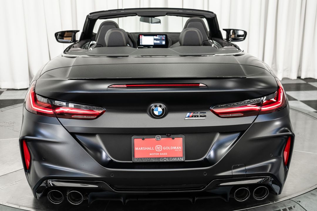 2024 BMW M8