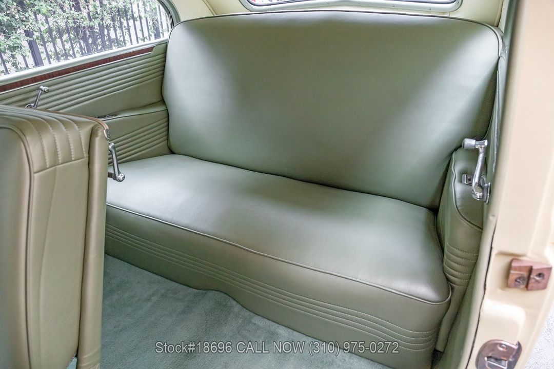 1937 Oldsmobile 