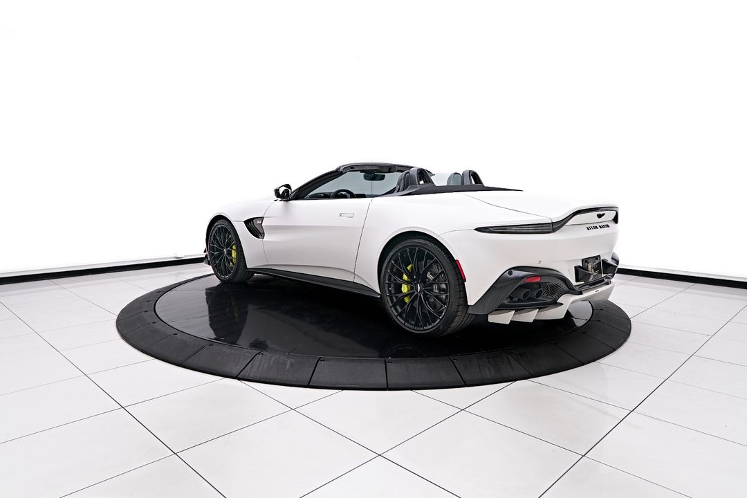 2023 Aston Martin Vantage