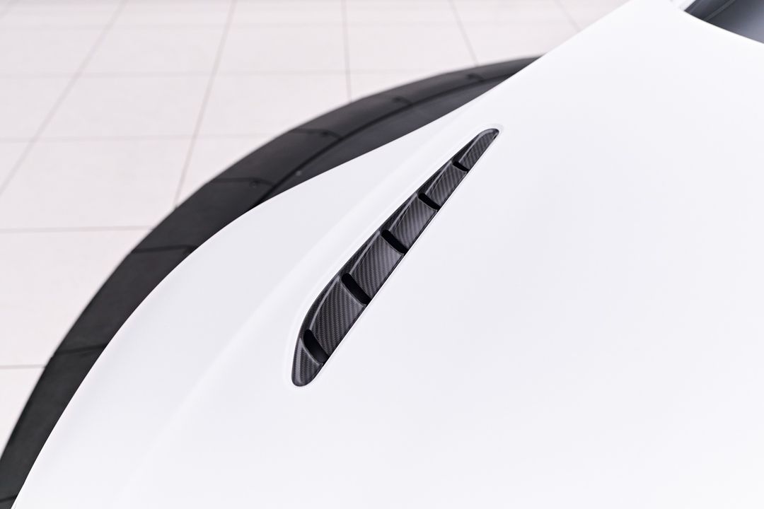 2023 Aston Martin Vantage
