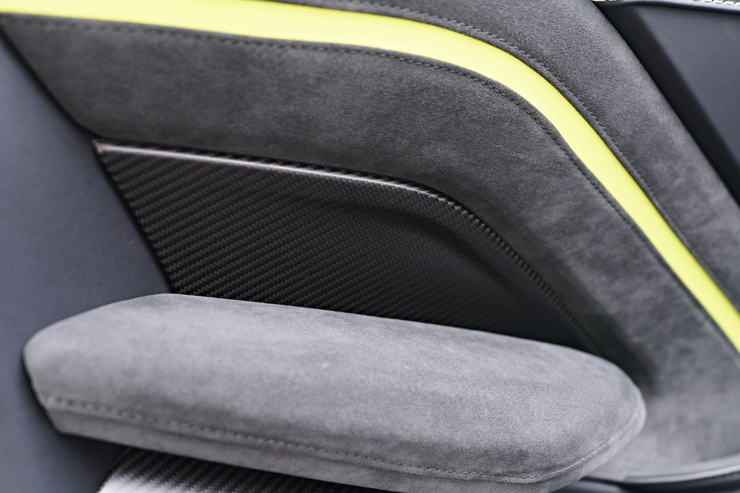 2023 Aston Martin Vantage