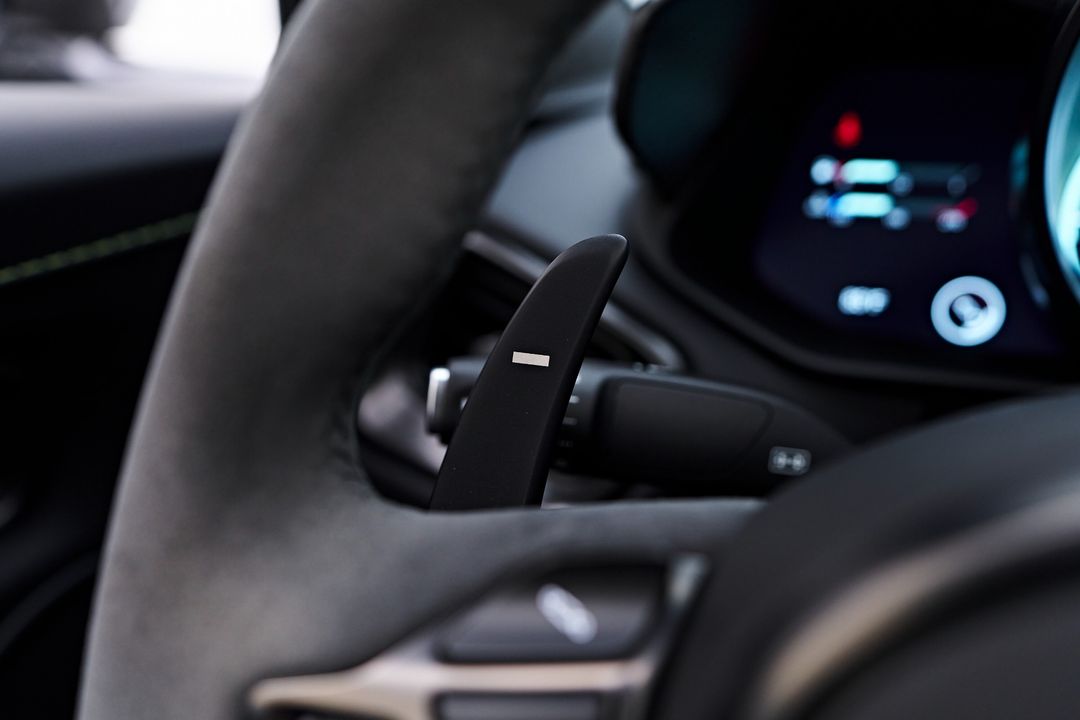 2023 Aston Martin Vantage