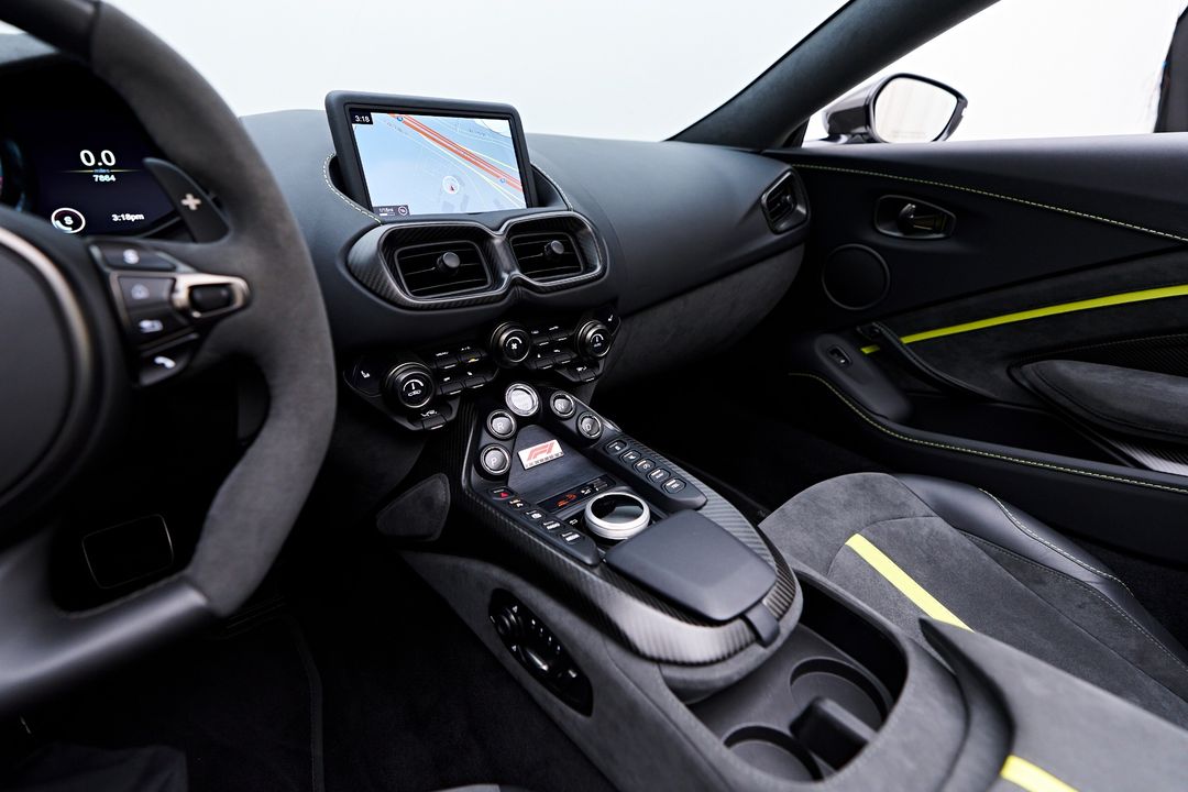 2023 Aston Martin Vantage