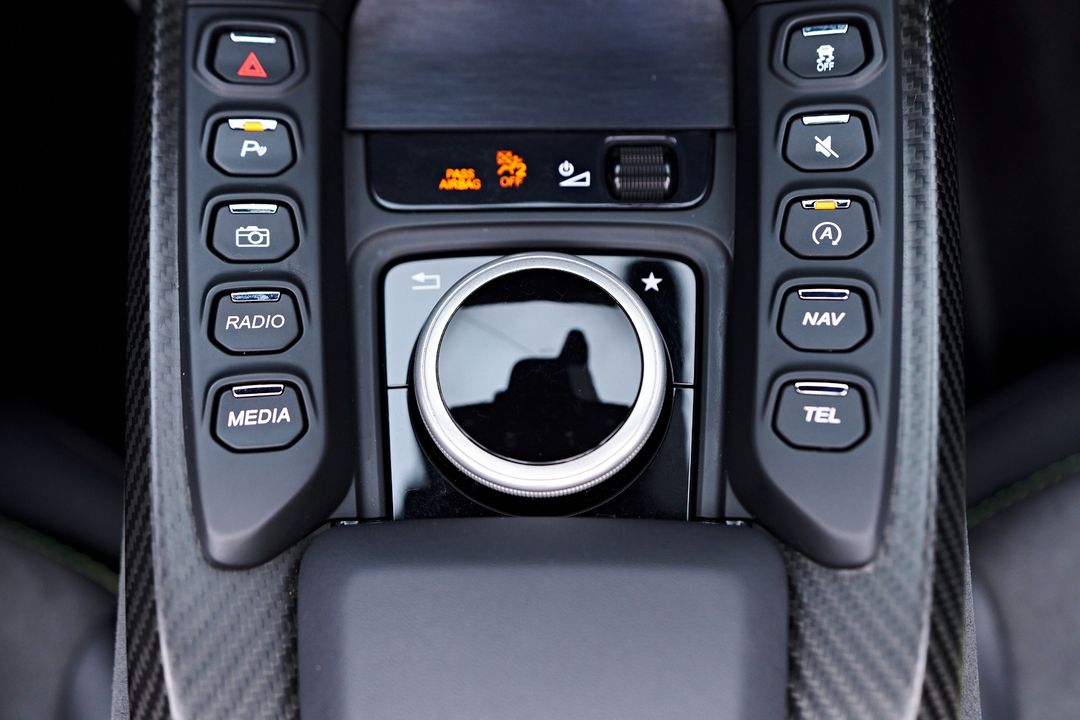 2023 Aston Martin Vantage