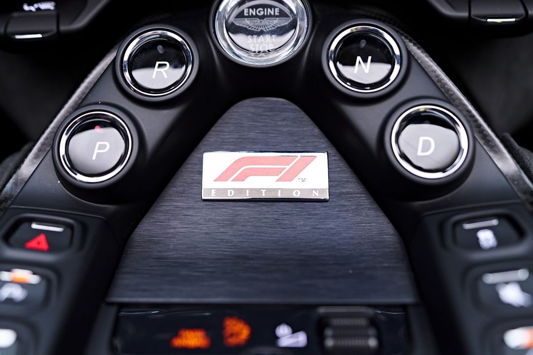 2023 Aston Martin Vantage