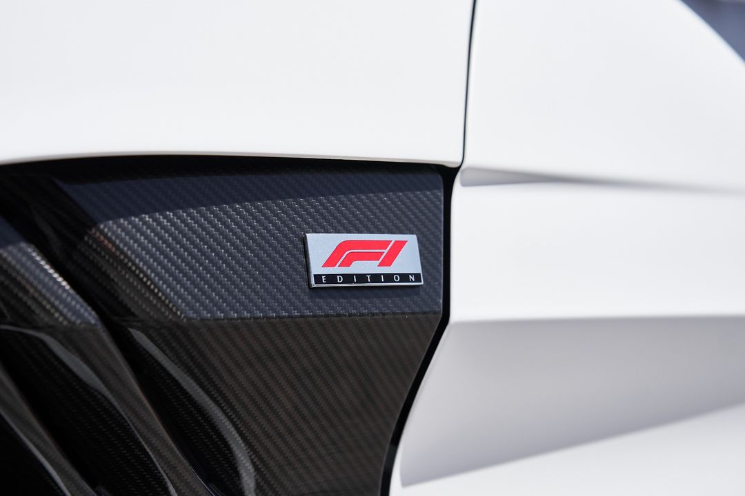 2023 Aston Martin Vantage