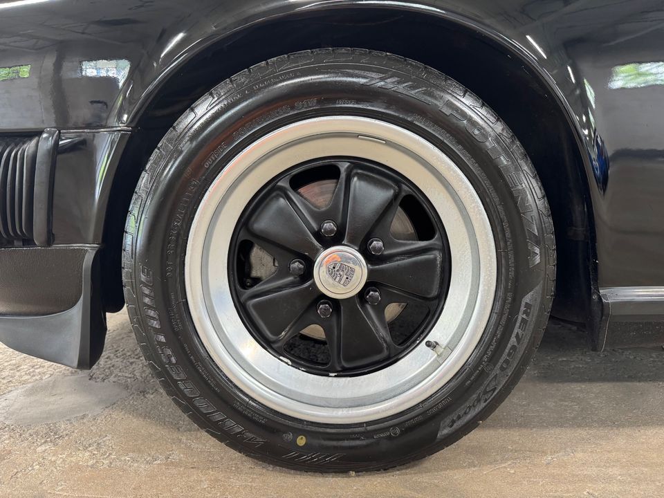 1984 PORSCHE 911
