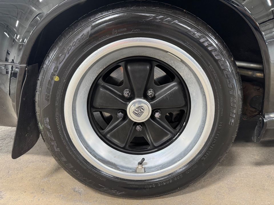 1984 PORSCHE 911