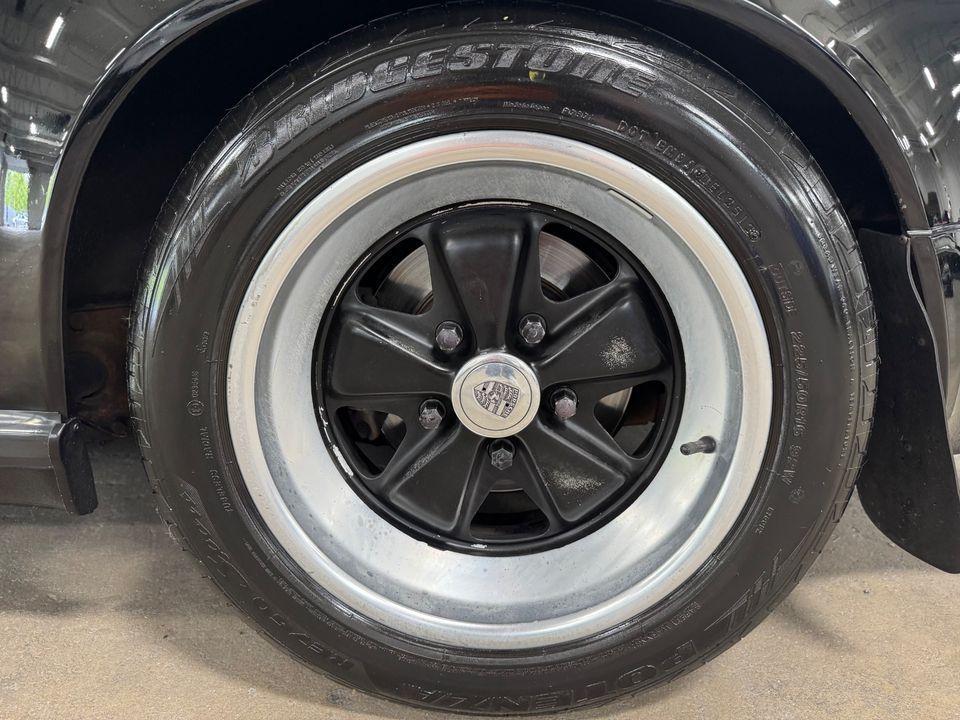 1984 PORSCHE 911