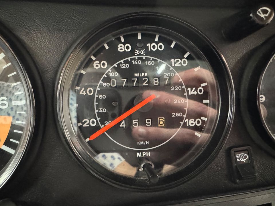 1984 PORSCHE 911