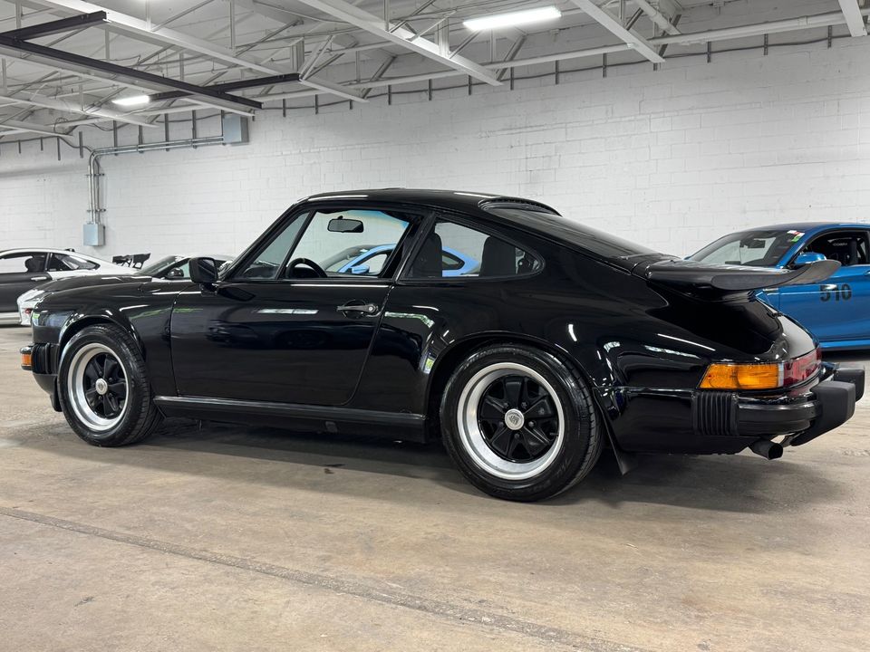 1984 PORSCHE 911