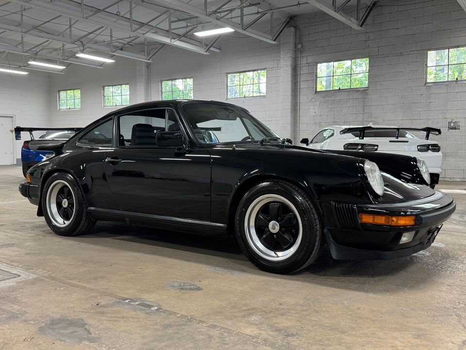 1984 PORSCHE 911