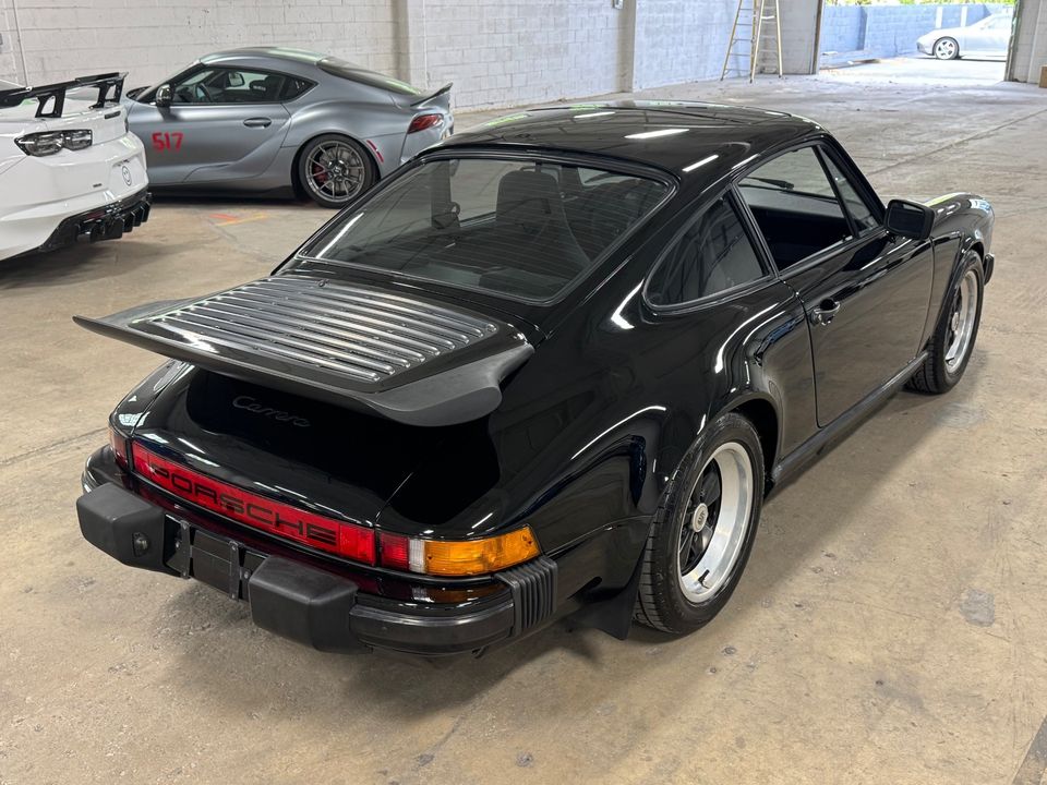 1984 PORSCHE 911