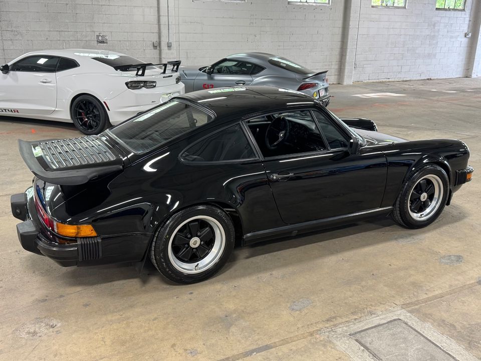 1984 PORSCHE 911