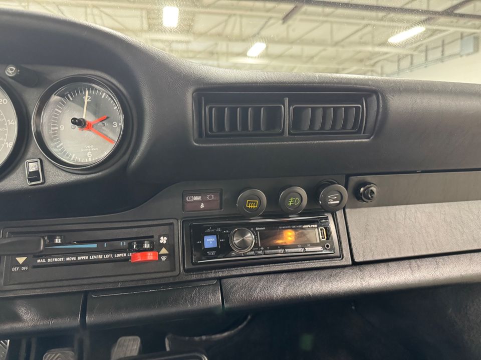 1984 PORSCHE 911