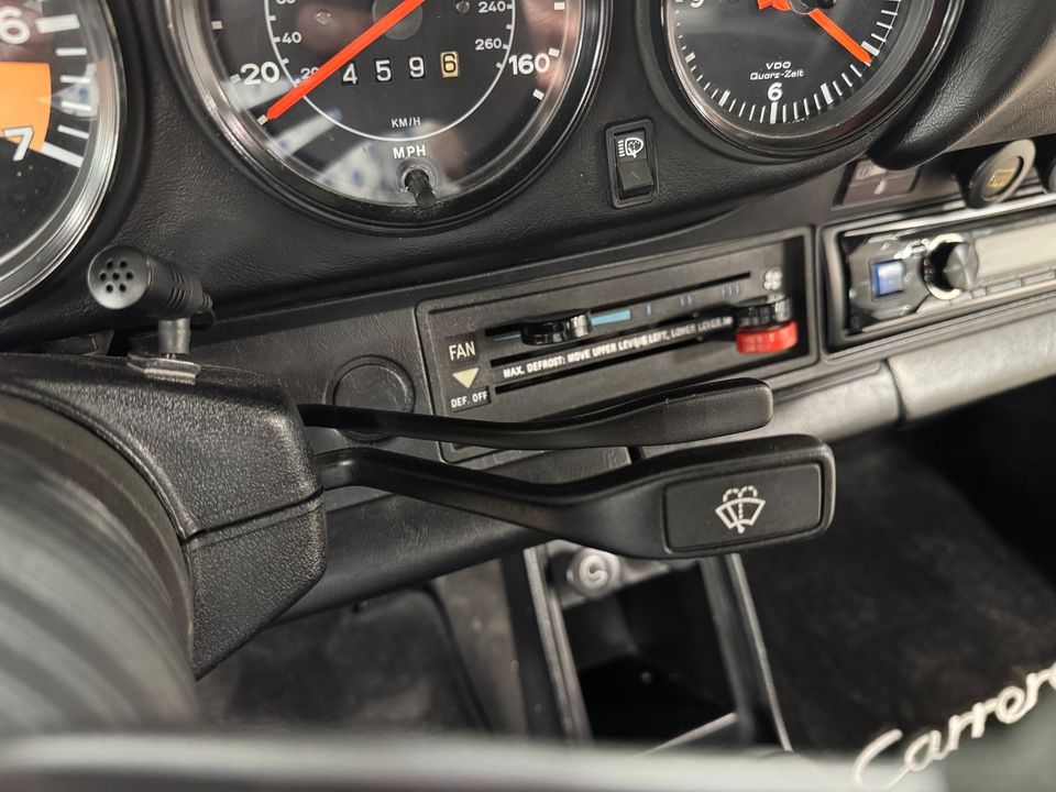 1984 PORSCHE 911
