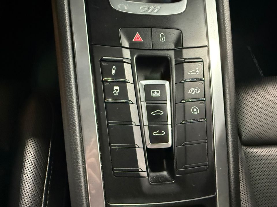 2018 PORSCHE 911 CARRERA 4S
