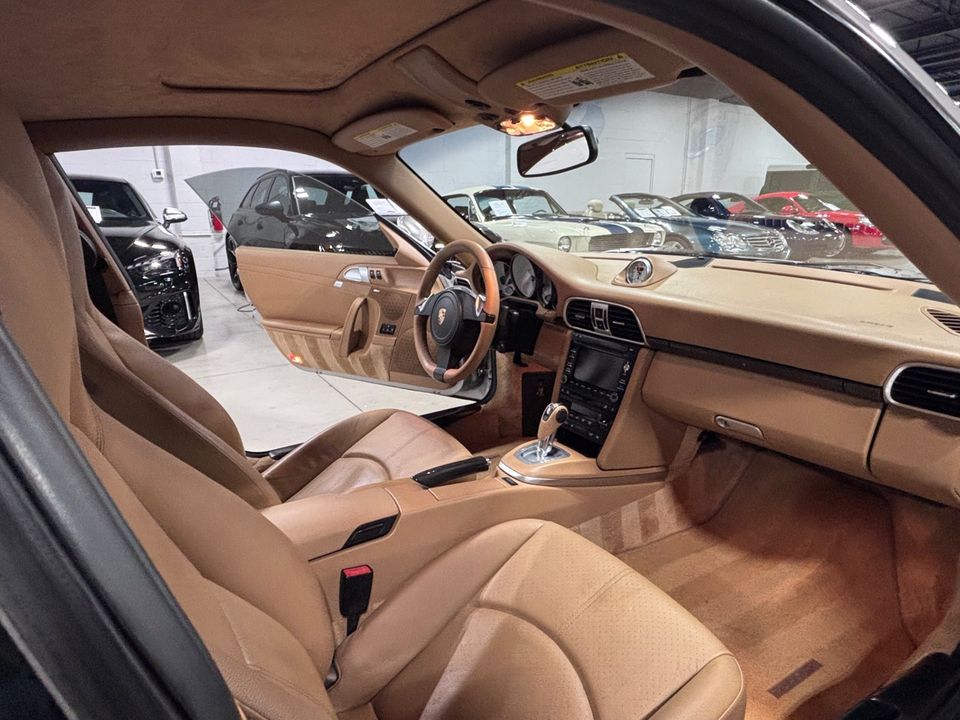 2011 PORSCHE 911 CARRERA 4S