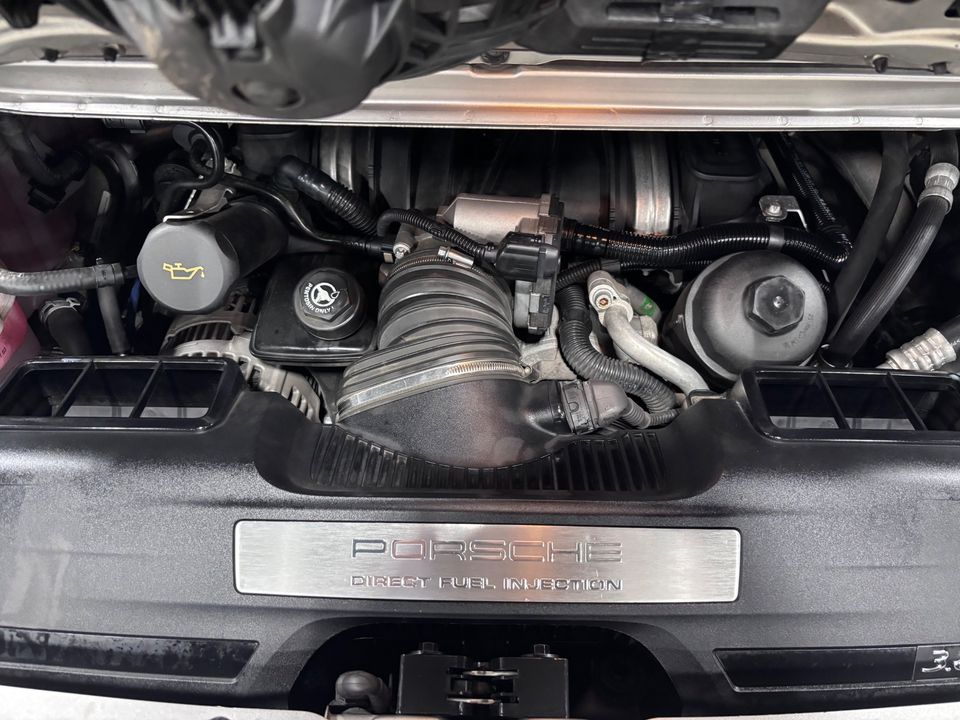 2011 PORSCHE 911 CARRERA 4S