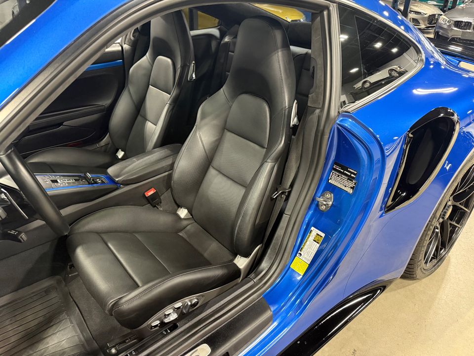 2018 PORSCHE 911