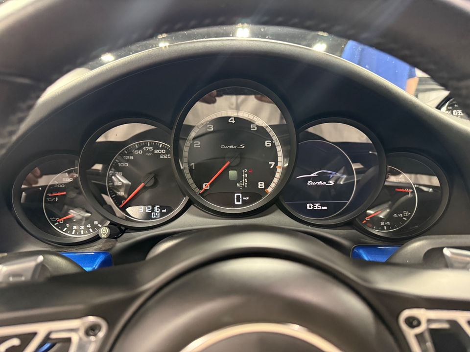 2018 PORSCHE 911
