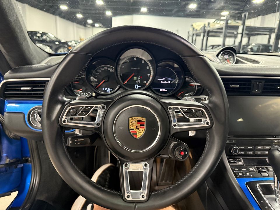 2018 PORSCHE 911