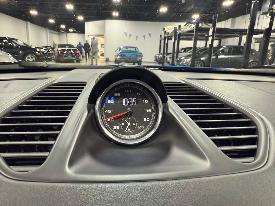 2018 PORSCHE 911
