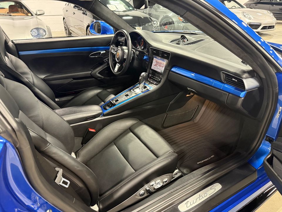 2018 PORSCHE 911