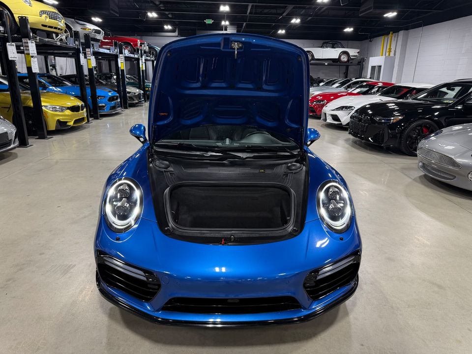 2018 PORSCHE 911