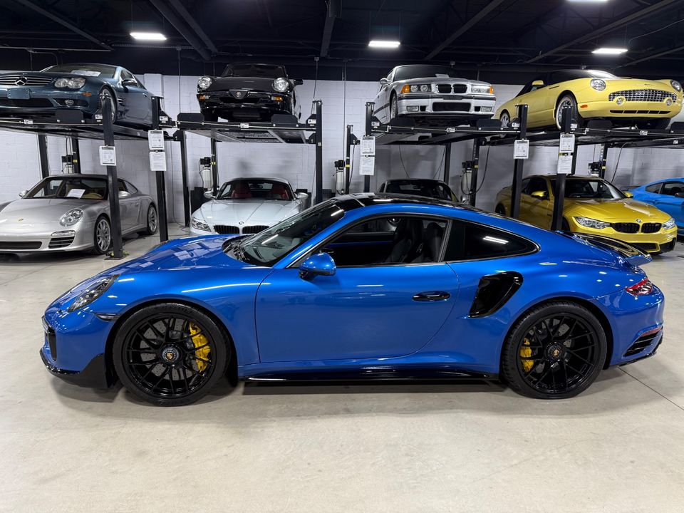2018 PORSCHE 911