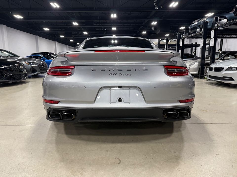 2017 PORSCHE 911