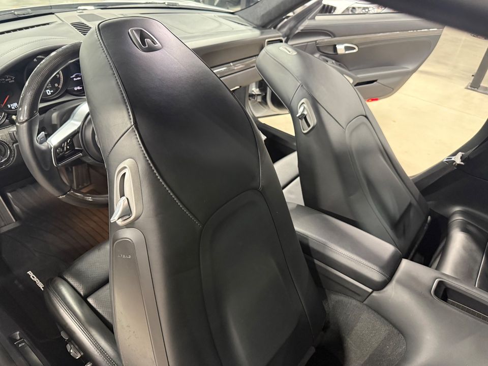 2017 PORSCHE 911