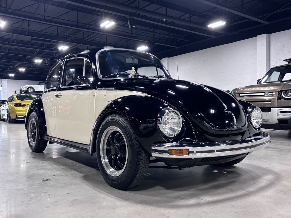 1973 VOLKSWAGEN SUPER BEETLE