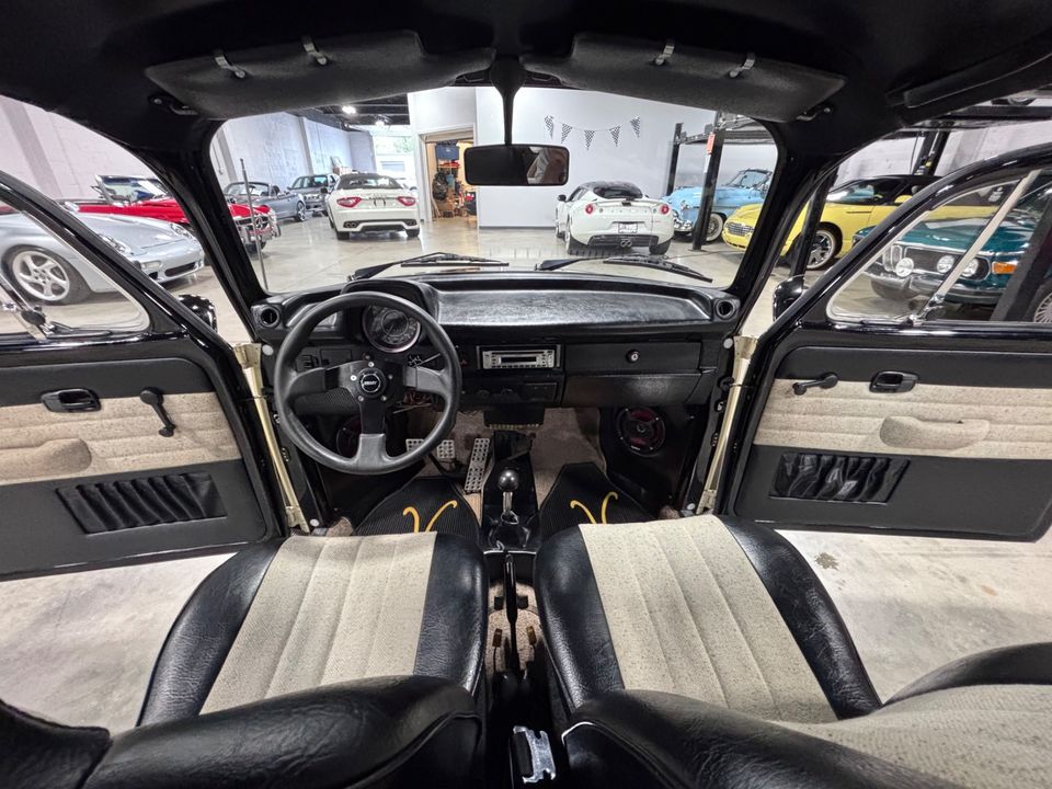 1973 VOLKSWAGEN SUPER BEETLE