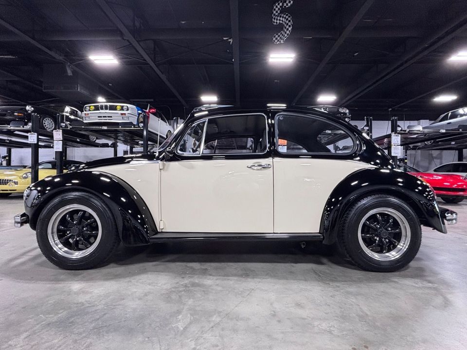 1973 VOLKSWAGEN SUPER BEETLE