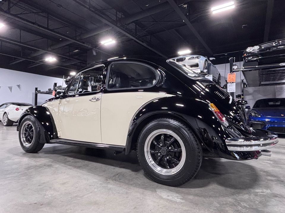 1973 VOLKSWAGEN SUPER BEETLE
