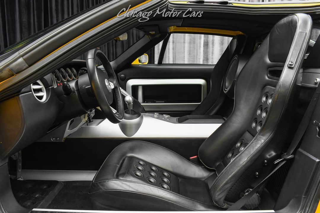 2005 Ford GT