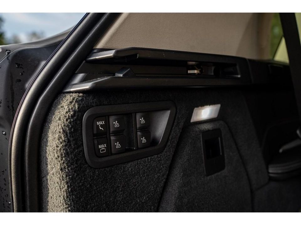 2023 BMW X7