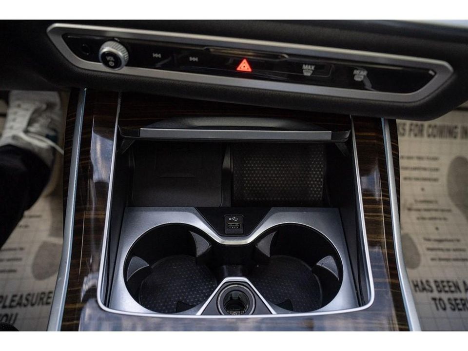 2023 BMW X7