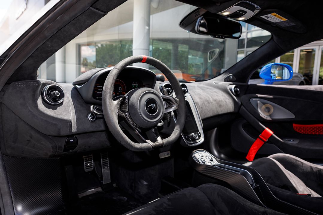 2020 McLaren 620R