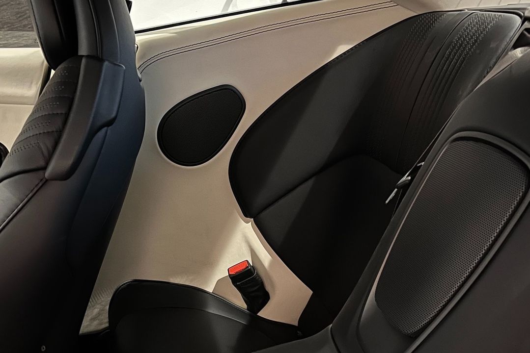 2018 Aston Martin DB11