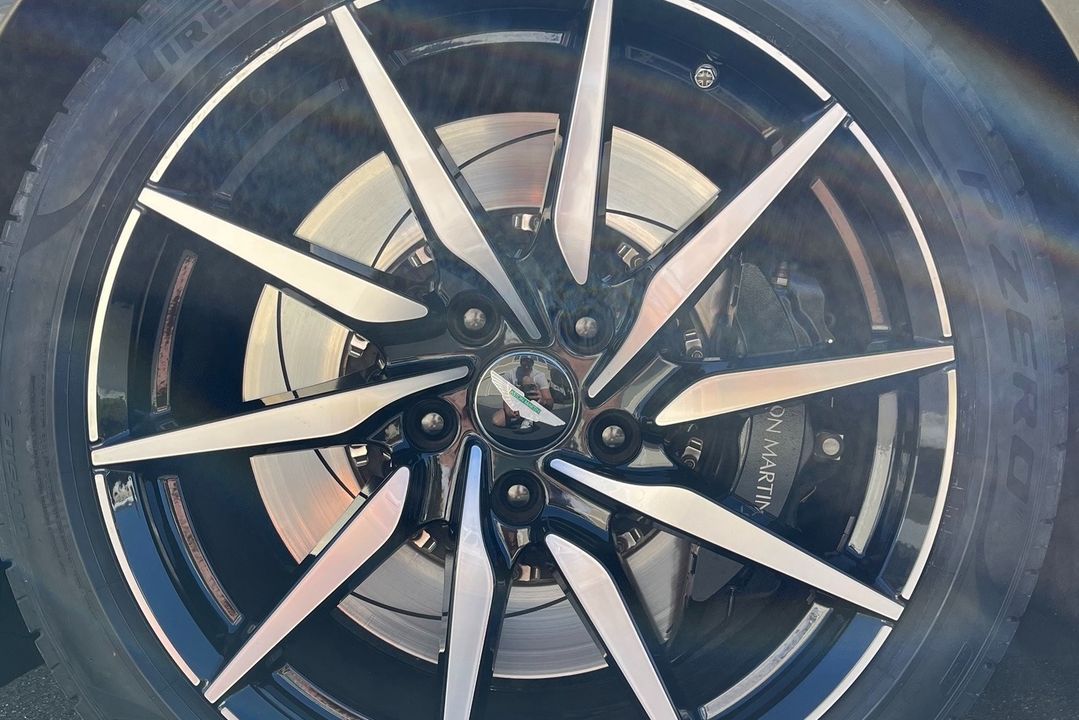 2018 Aston Martin DB11