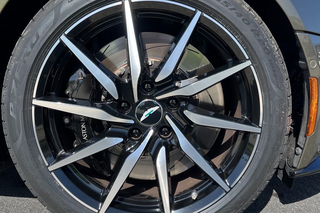 2018 Aston Martin DB11