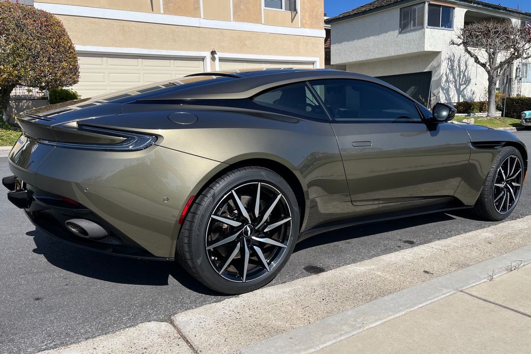 2018 Aston Martin DB11