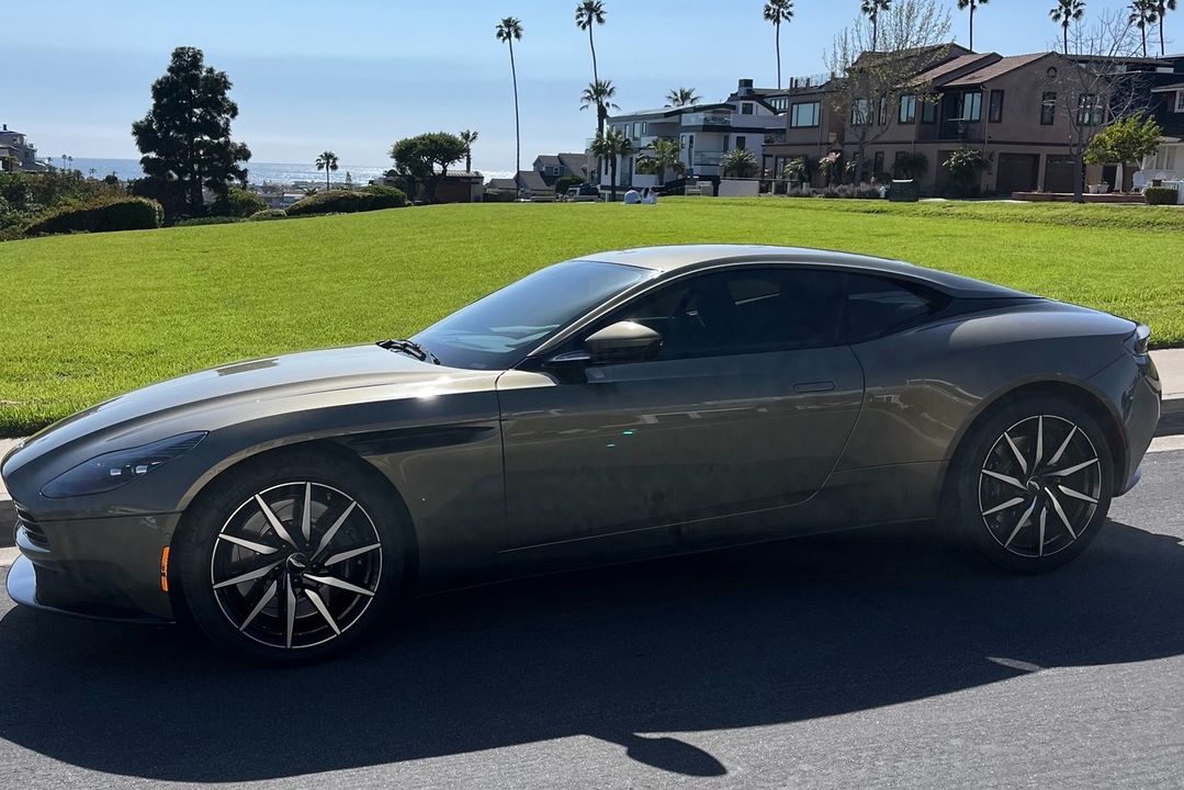 2018 Aston Martin DB11