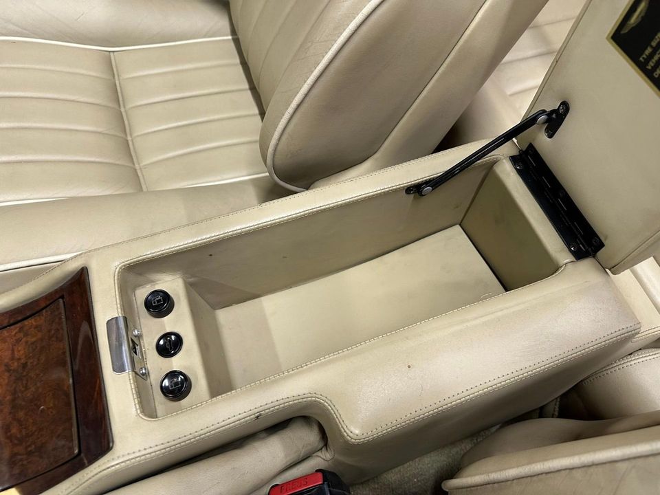1993 Aston Martin Virage Volante