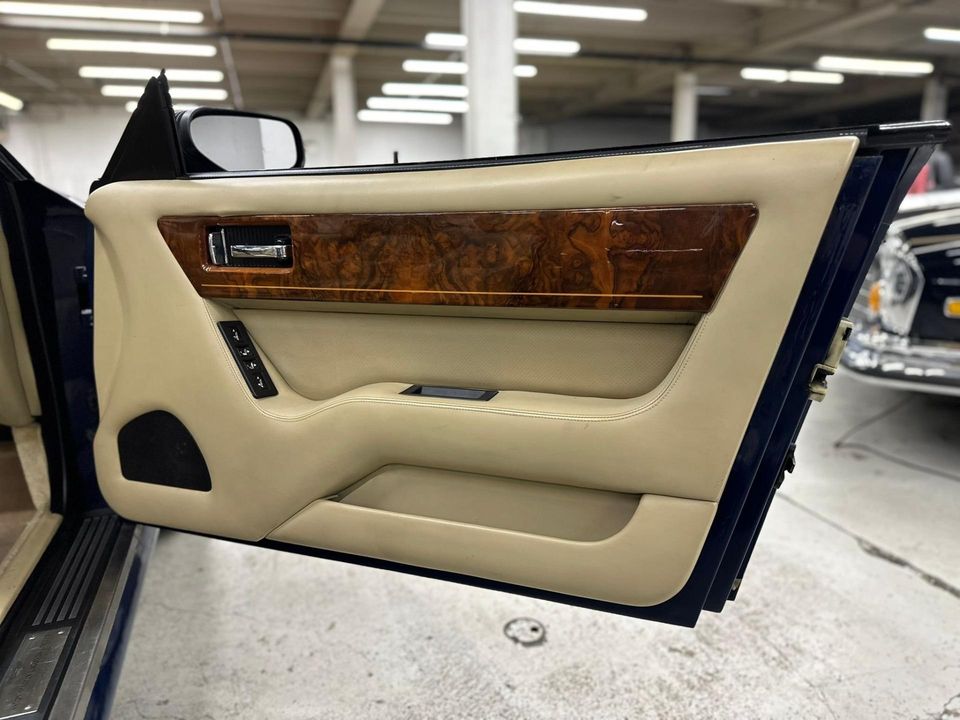 1993 Aston Martin Virage Volante