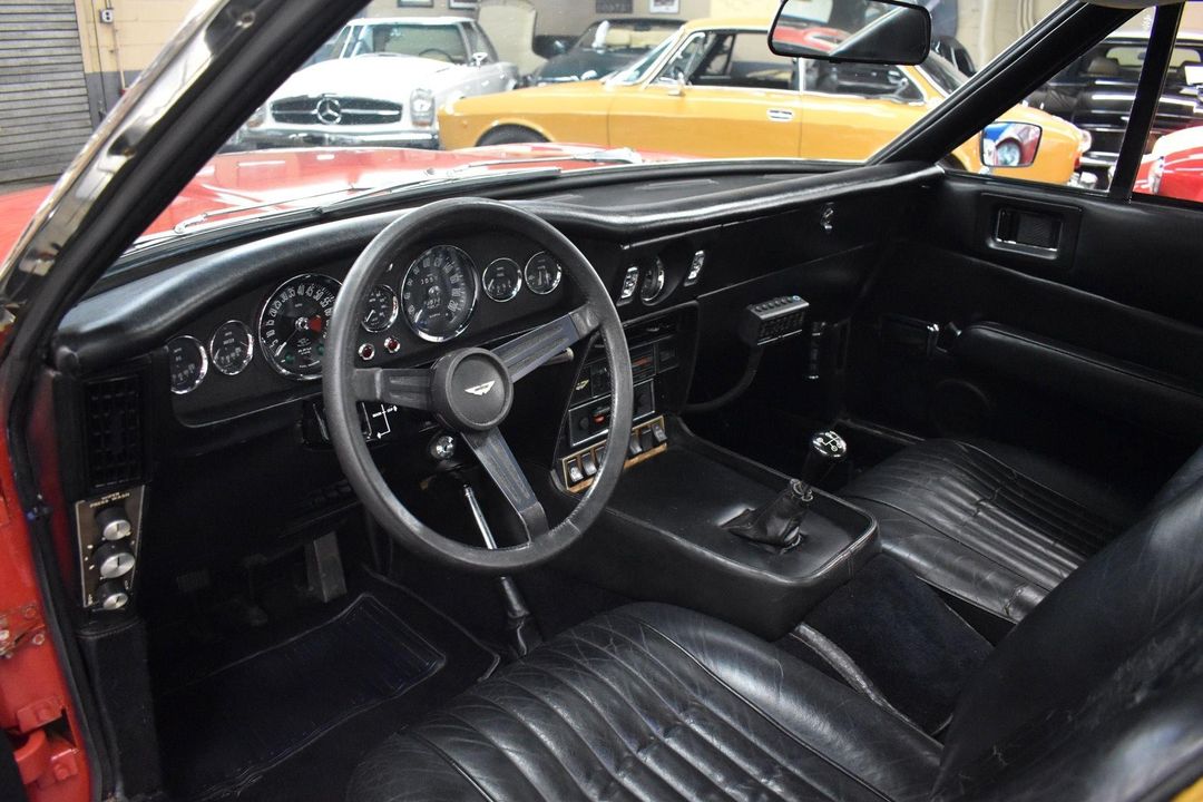1971 Aston Martin DBSV8